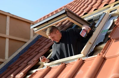 Pose de fenêtres de toit Velux à Taluyers